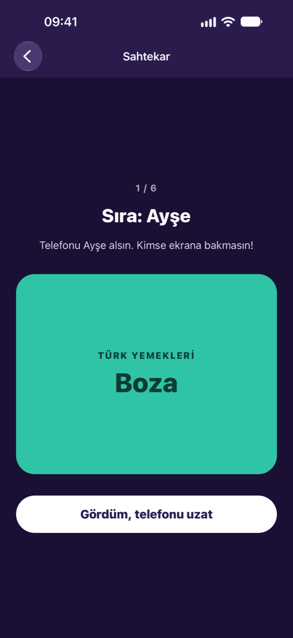 Sahtekar: gizli kelimeyi görmek için kartı basılı tutan oyuncu